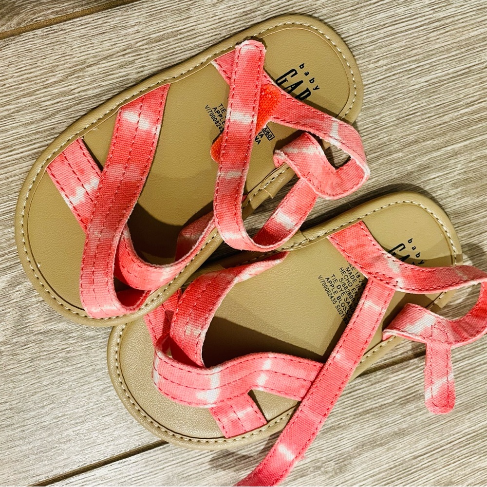 Tie dye pink sandals gap 18-24 mo